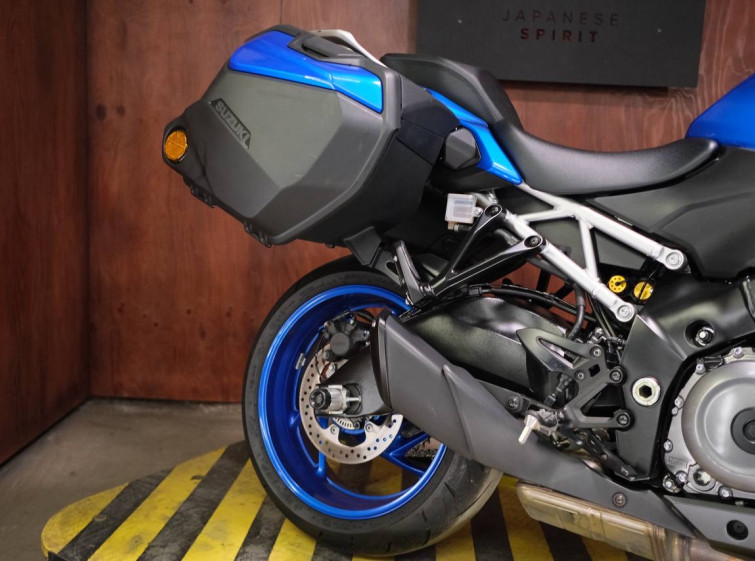 Мотоцикл SUZUKI GSX-S1000GX с пробегом 9915 км