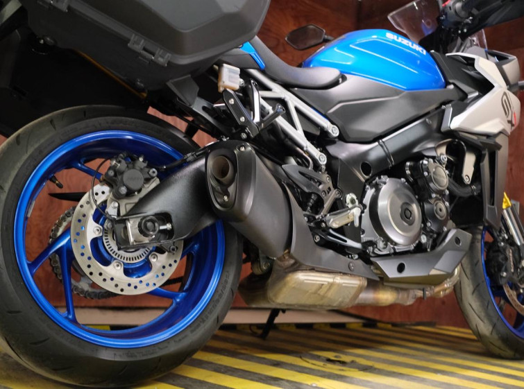 Мотоцикл SUZUKI GSX-S1000GX с пробегом 9915 км