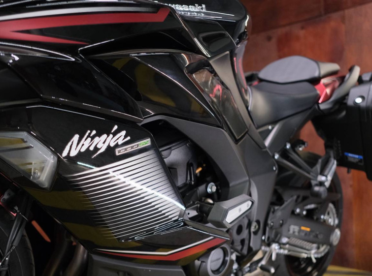 Мотоцикл Kawasaki Ninja 1000 з пробігом 8989 км