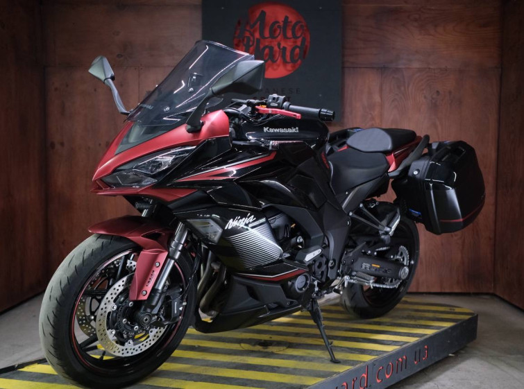 Мотоцикл Kawasaki Ninja 1000 з пробігом 8989 км