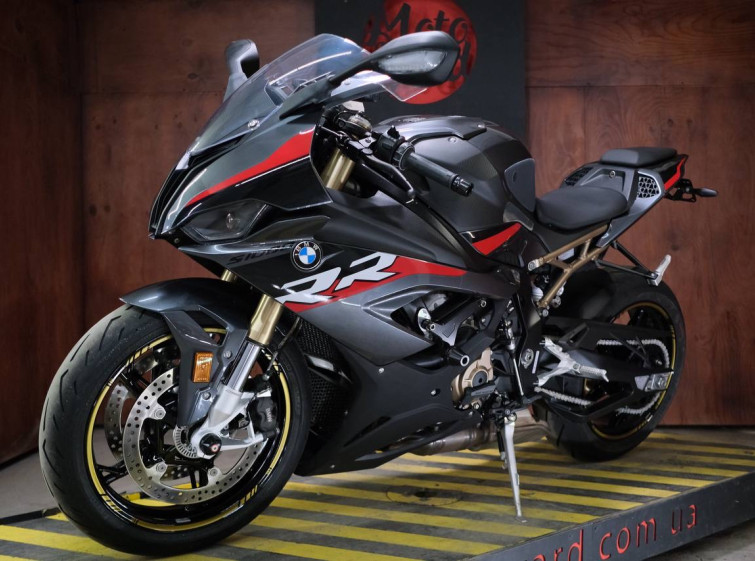 Мотоцикл BMW S1000RR с пробегом 2486 км
