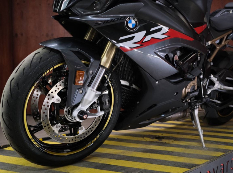 Мотоцикл BMW S1000RR с пробегом 2486 км