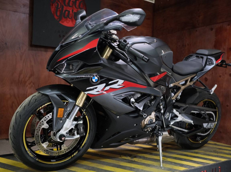 Мотоцикл BMW S1000RR с пробегом 2486 км