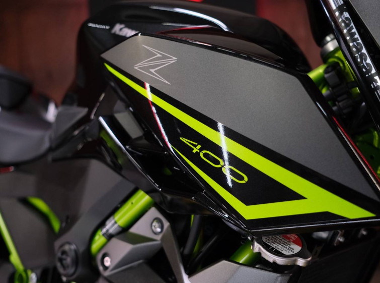 Мотоцикл Kawasaki Z400 с пробегом 4407 км