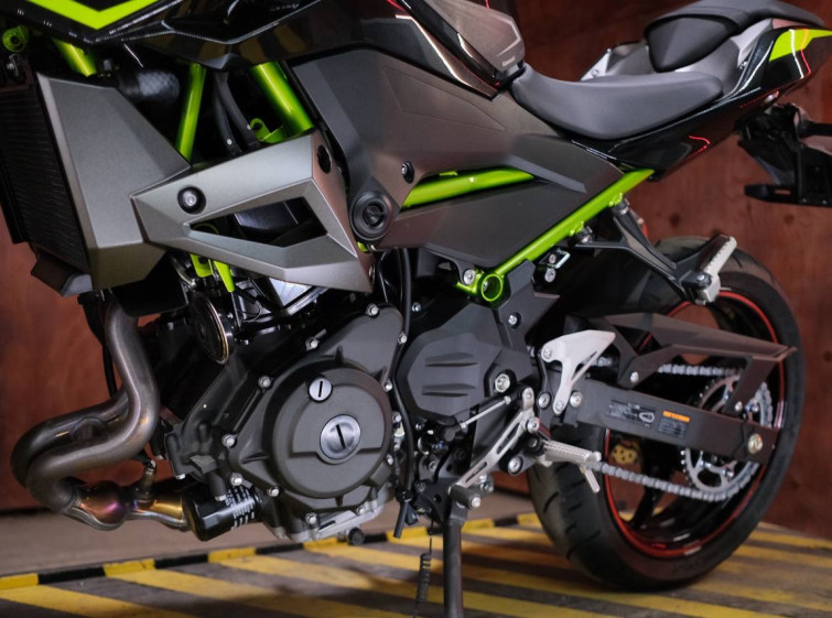 Мотоцикл Kawasaki Z400 с пробегом 4407 км