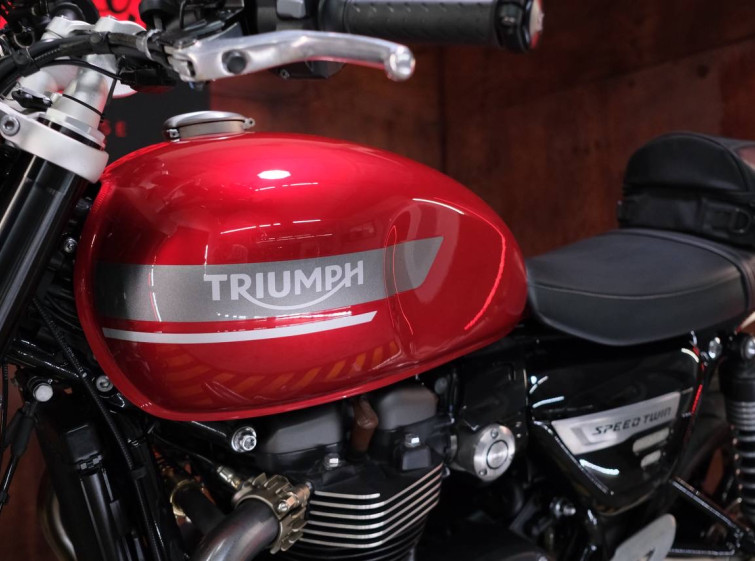 Мотоцикл Triumph Speed Twin 1200 с пробегом 13908 км