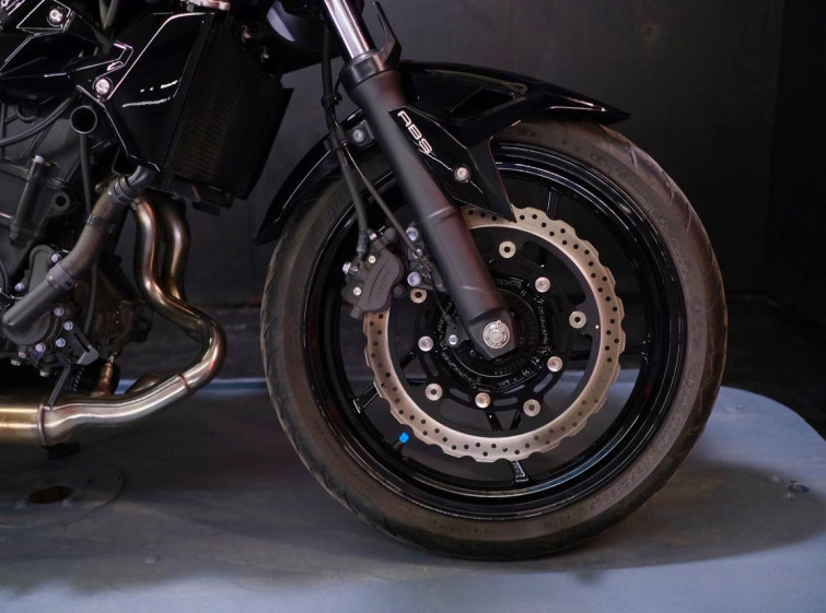 Мотоцикл Kawasaki Z400 с пробегом 11475 км