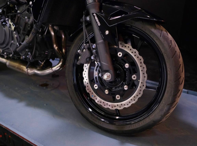 Мотоцикл Kawasaki Z400 с пробегом 11475 км
