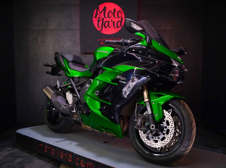 Мотоцикл Kawasaki ninja H2-SX SE с пробегом 13505 км