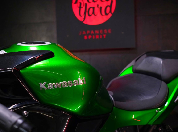 Мотоцикл Kawasaki ninja H2-SX SE с пробегом 13505 км