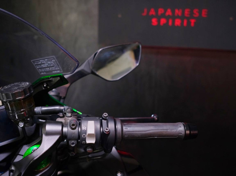 Мотоцикл Kawasaki ninja H2-SX SE с пробегом 13505 км