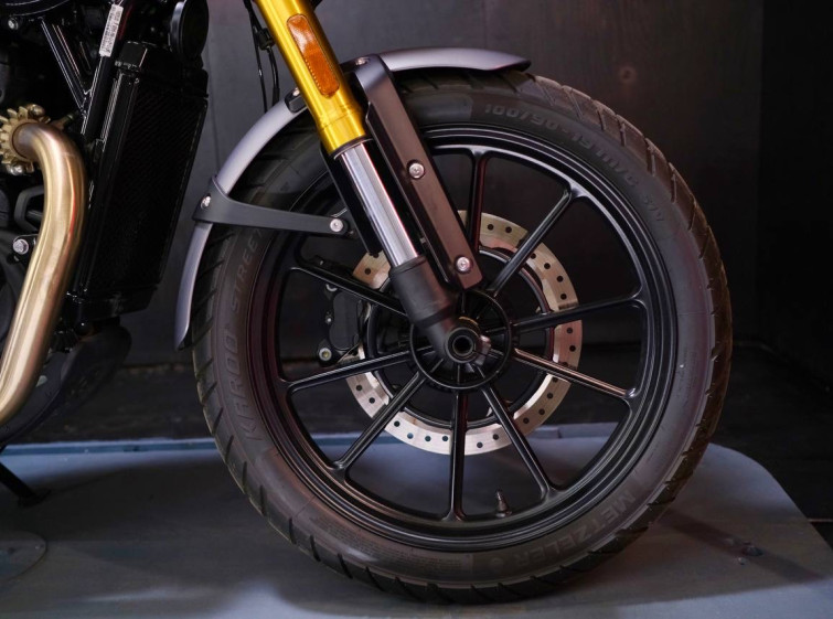 Мотоцикл Triumph Scrambler 400X с пробегом 902 км
