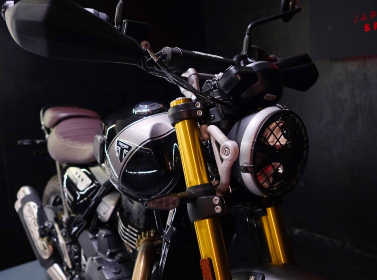 Мотоцикл Triumph Scrambler 400X с пробегом 902 км