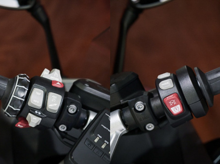 Мотоцикл BMW R1200RS с пробегом 19179 км