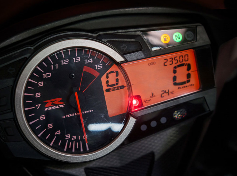 Мотоцикл Suzuki GSX-R 1000 с пробегом 23500 км