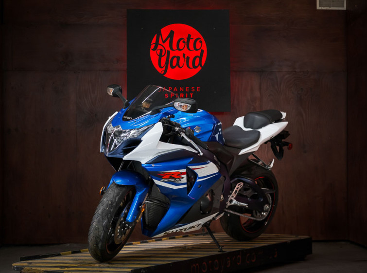 Мотоцикл Suzuki GSX-R 1000 с пробегом 23500 км
