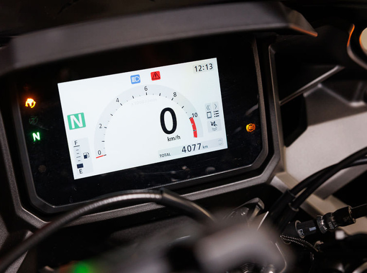 Мотоцикл Honda CBR400R с пробегом 4077 км