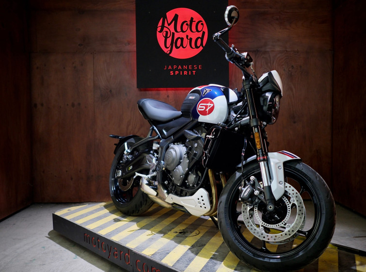 Мотоцикл Triumph Tridant с пробегом 4786 км