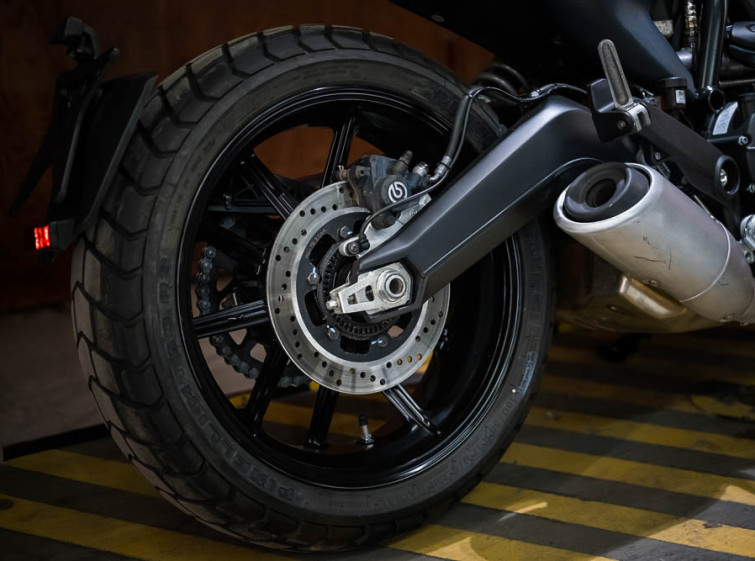 Мотоцикл Ducati Scrambler Icon ABS Состояние нового с пробегом 5959 км