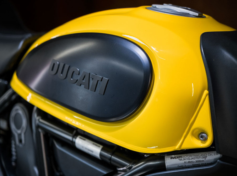 Мотоцикл Ducati Scrambler Icon ABS Состояние нового с пробегом 5959 км