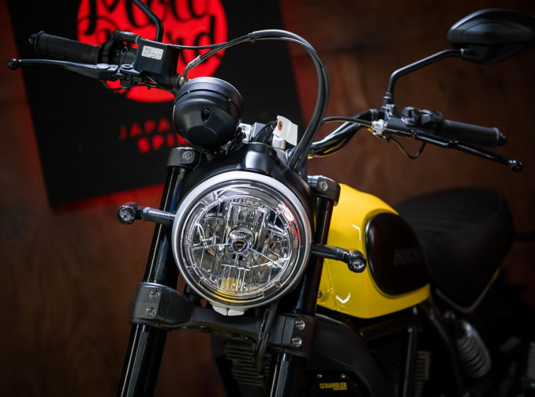 Мотоцикл Ducati Scrambler Icon ABS Состояние нового с пробегом 5959 км