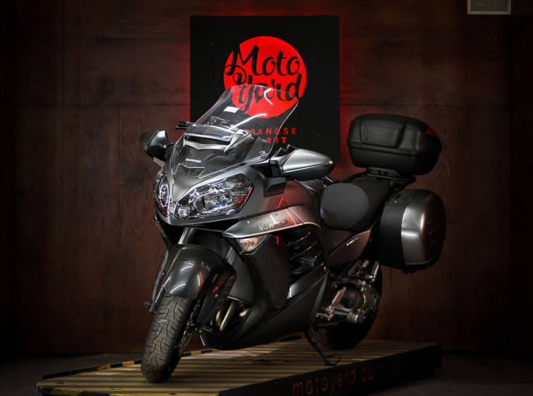 Мотоцикл Kawasaki GTR 1400 Traction ABS 2 Покоління Стан нового з пробігом 15416 км