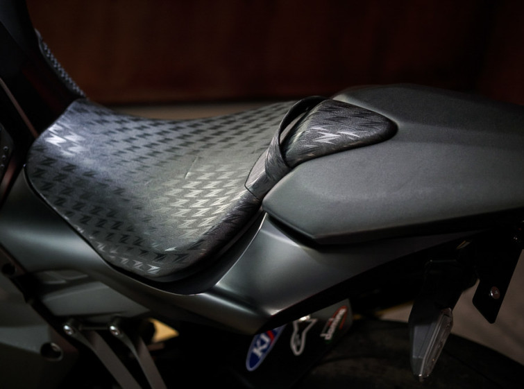 Мотоцикл Kawasaki Ninja Z1000 ABS Traction Состояние нового с пробегом 10909 км