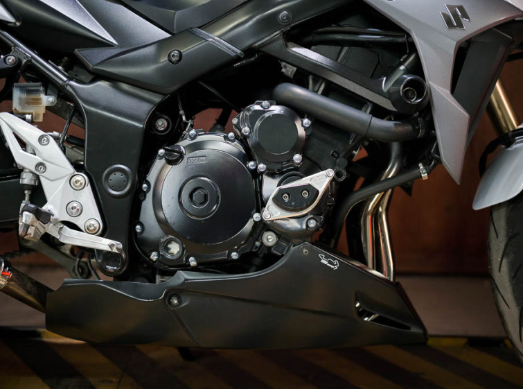 Мотоцикл Suzuki GSR 750 ABS Состояние нового с пробегом 16484 км