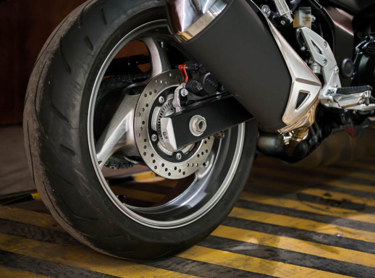 Мотоцикл Suzuki GSR 750 ABS Состояние нового с пробегом 16484 км