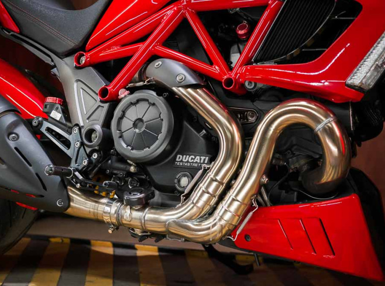 Ducati Diavel ABS Traction Quickshifter з пробігом 9604 км