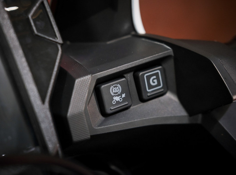 Мотоцикл Honda Africa Twin Adventure ABS Traction Автомат с пробегом 6104 км