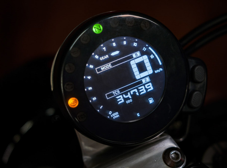 Мотоцикл Yamaha XSR900 ABS Traction Состояние нового Юбилейная версия с пробегом 34739 км