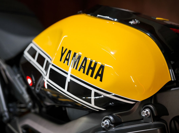 Мотоцикл Yamaha XSR900 ABS Traction Состояние нового Юбилейная версия с пробегом 34739 км