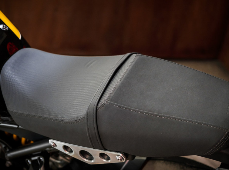 Мотоцикл Yamaha XSR900 ABS Traction Состояние нового Юбилейная версия с пробегом 34739 км