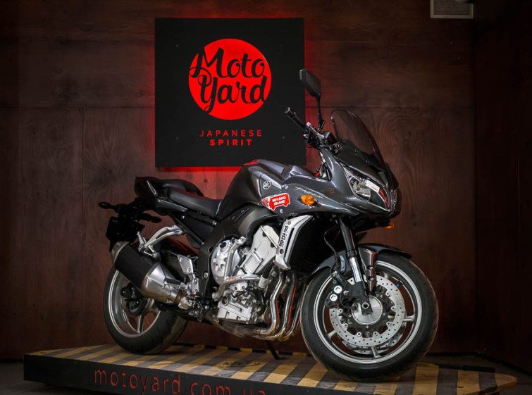 Мотоцикл Yamaha FZ1S ABS Полносильная версия с пробегом 12095 км