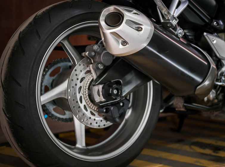 Мотоцикл Yamaha FZ1S ABS Полносильная версия с пробегом 12095 км