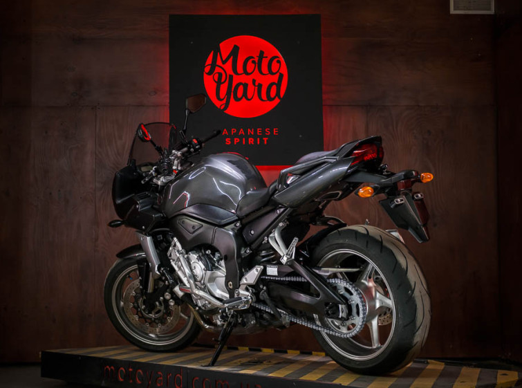 Мотоцикл Yamaha FZ1S ABS Полносильная версия с пробегом 12095 км
