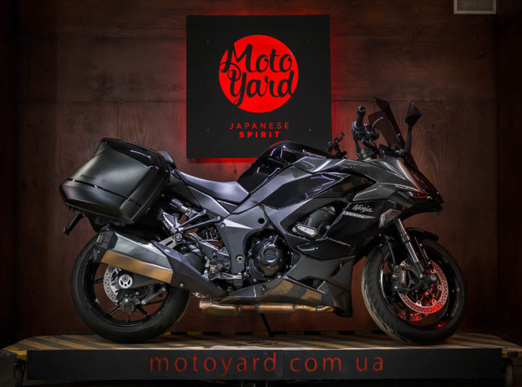 Мотоцикл Kawasaki Ninja Z1000SX ABS Traction Quickshifter з пробігом 2943 км