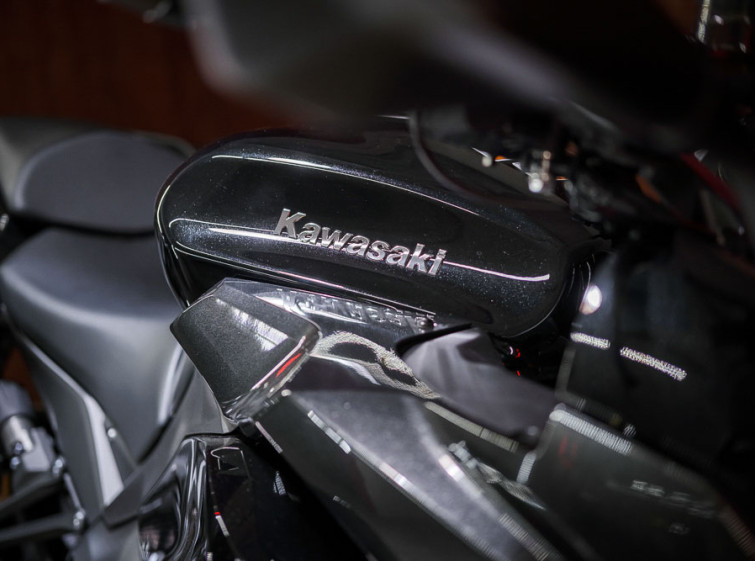 Мотоцикл Kawasaki Ninja Z1000SX ABS Traction Quickshifter з пробігом 2943 км