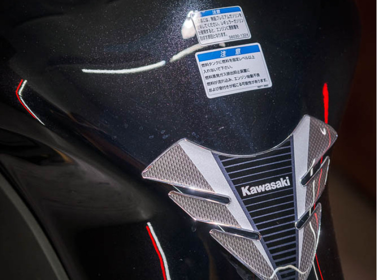 Мотоцикл Kawasaki Ninja Z1000SX ABS Traction Quickshifter з пробігом 2943 км