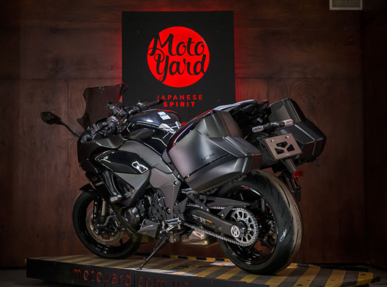 Мотоцикл Kawasaki Ninja Z1000SX ABS Traction Quickshifter з пробігом 2943 км