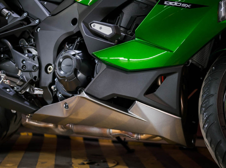 Мотоцикл Kawasaki Ninja Z1000SX ABS Traction Quickshifter з пробігом 21165 км