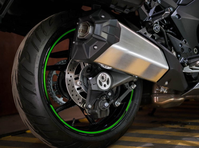 Мотоцикл Kawasaki Ninja Z1000SX ABS Traction Quickshifter з пробігом 21165 км