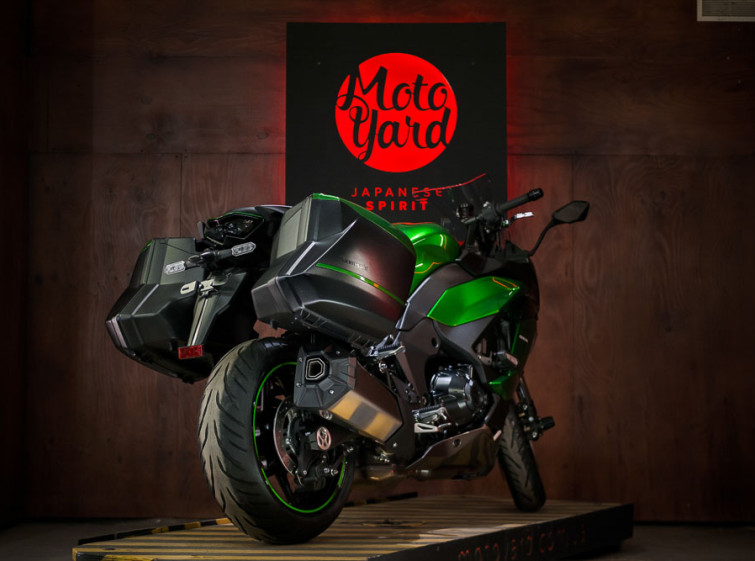 Мотоцикл Kawasaki Ninja Z1000SX ABS Traction Quickshifter з пробігом 21165 км