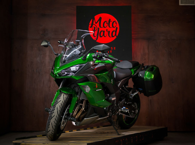 Мотоцикл Kawasaki Ninja Z1000SX ABS Traction Quickshifter з пробігом 21165 км