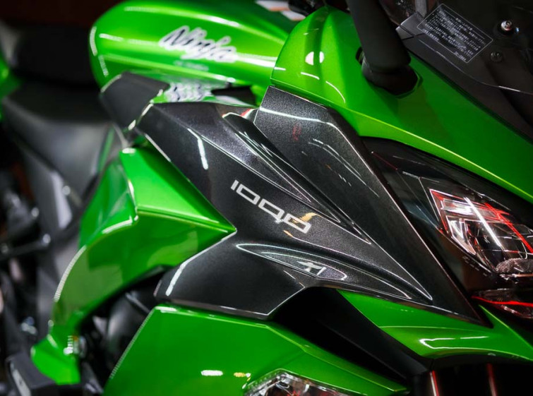Мотоцикл Kawasaki Ninja Z1000 ABS Traction с пробегом 3330 км