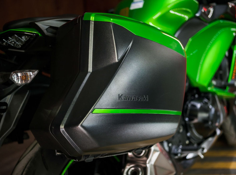 Мотоцикл Kawasaki Ninja Z1000 ABS Traction с пробегом 3330 км