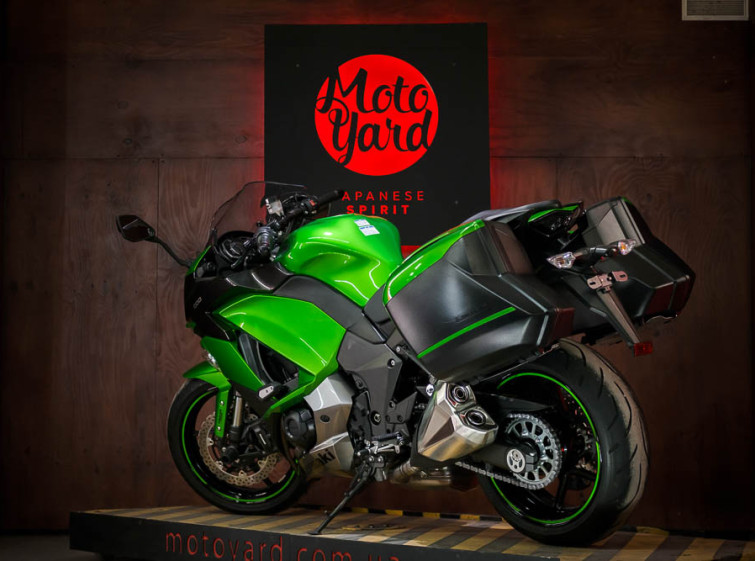 Мотоцикл Kawasaki Ninja Z1000 ABS Traction с пробегом 3330 км