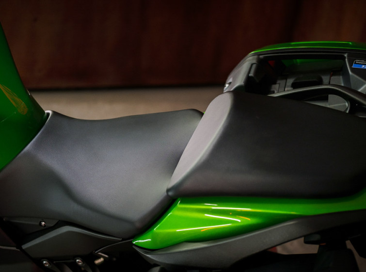 Мотоцикл Kawasaki Ninja Z1000 ABS Traction с пробегом 3330 км