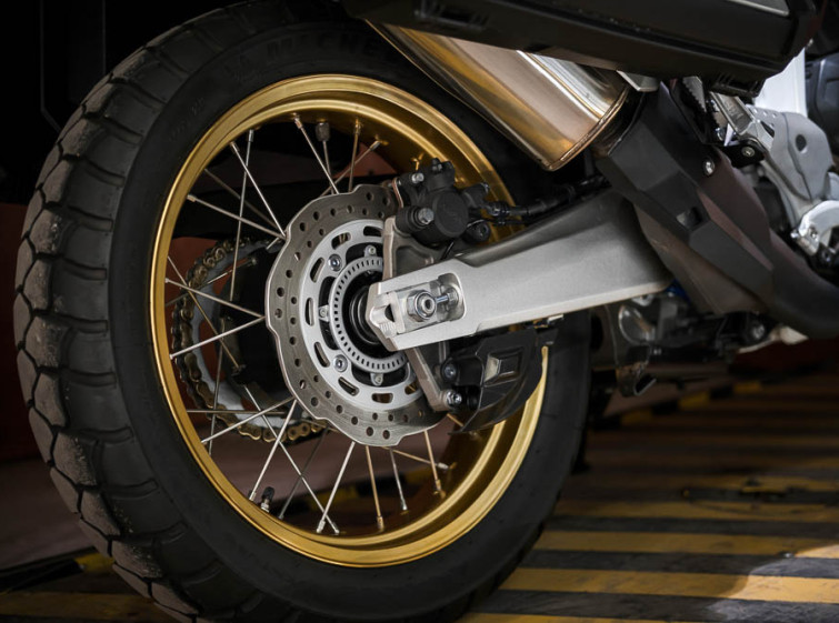 Мотоцикл Honda Africa Twin ABS Traction DCT Adventure юбилейная с пробегом 20657 км